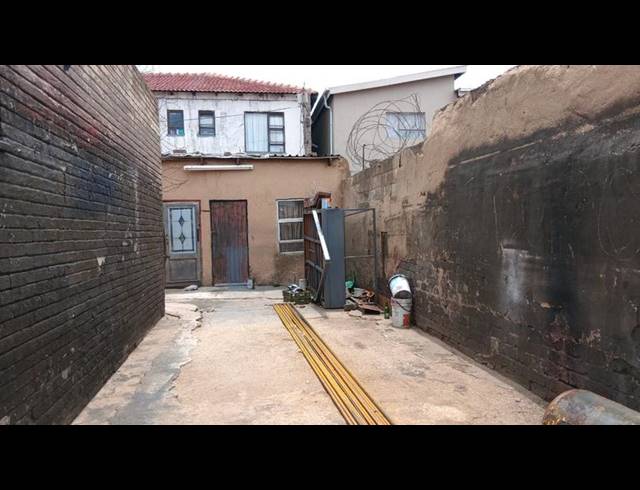 0 BEDROOM HOUSE FOR SALE IN SENAOANE